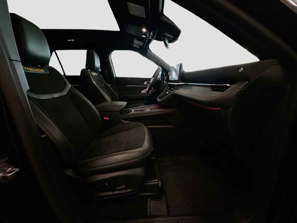2026 Ford Explorer Tremor - Photo 36
