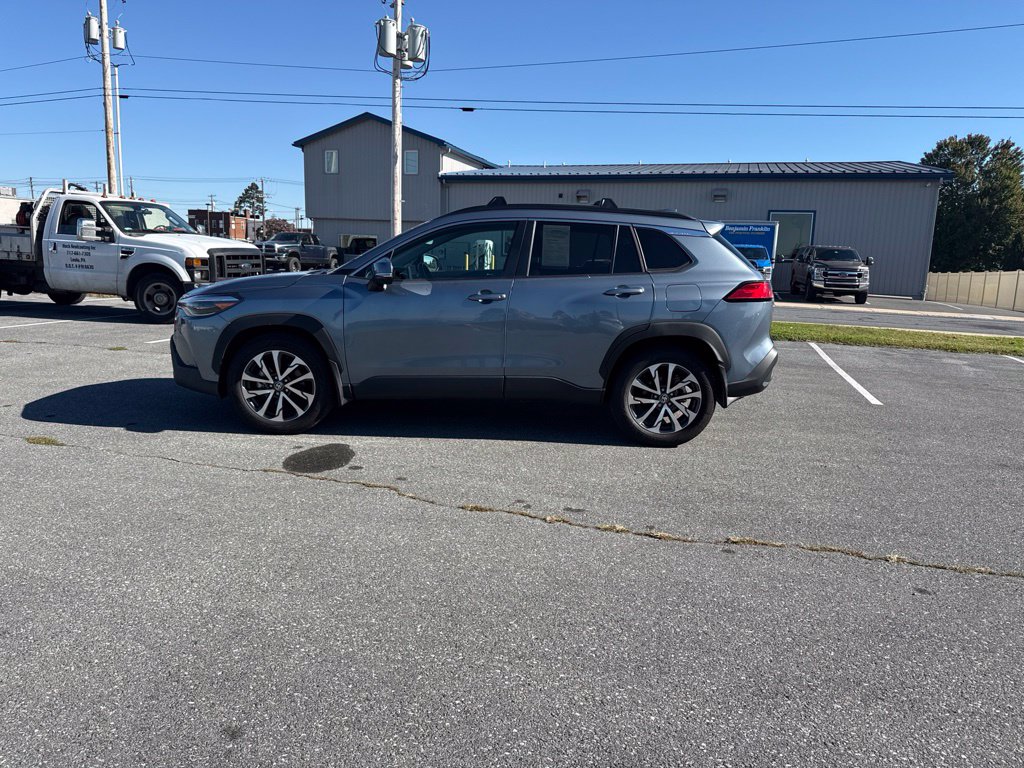 Used 2024 Toyota Corolla Cross XLE SUV