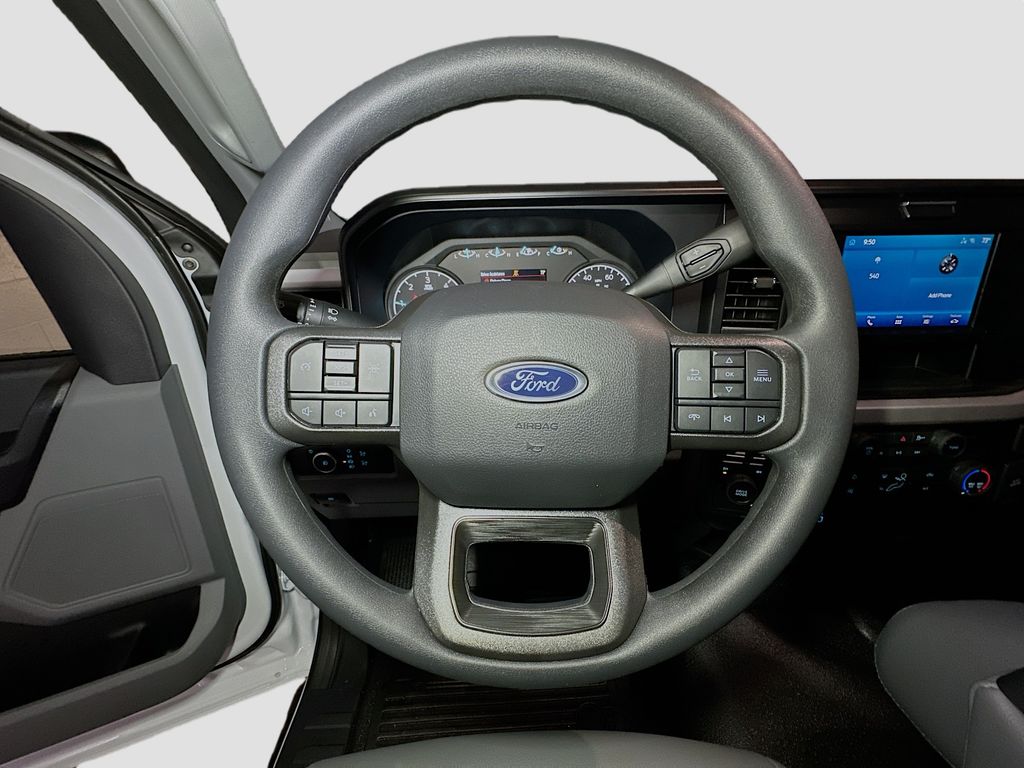2026 Ford F-550 Super Duty Chassis Cab XL - Photo 9