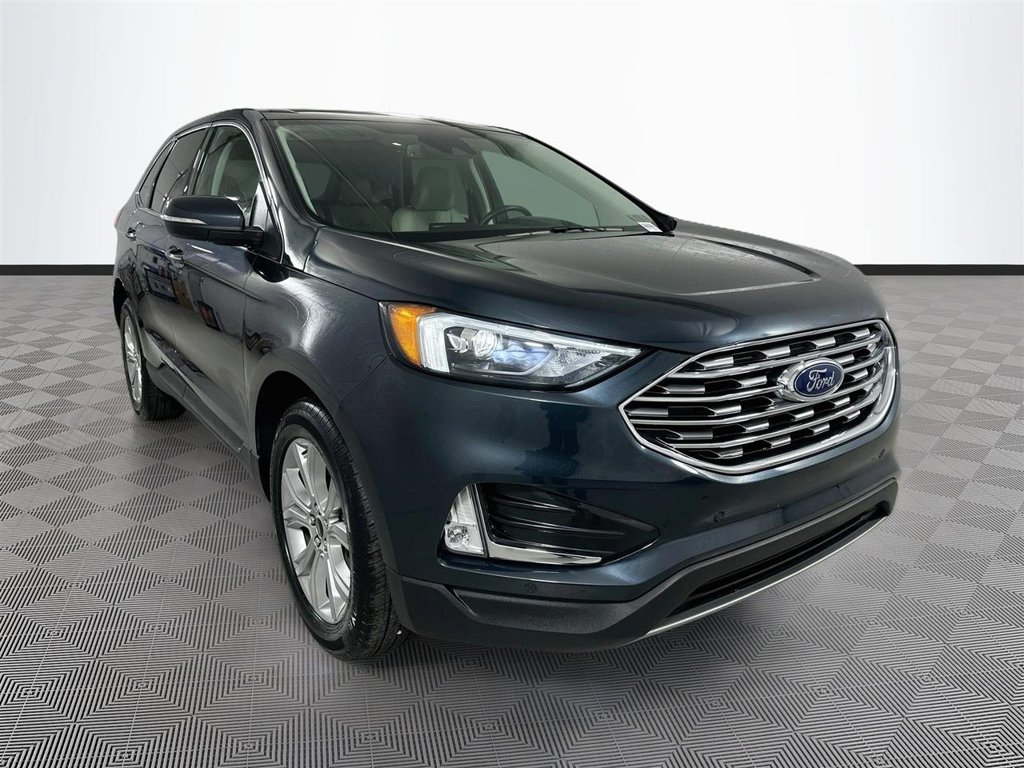 2023 Ford Edge Titanium SUV