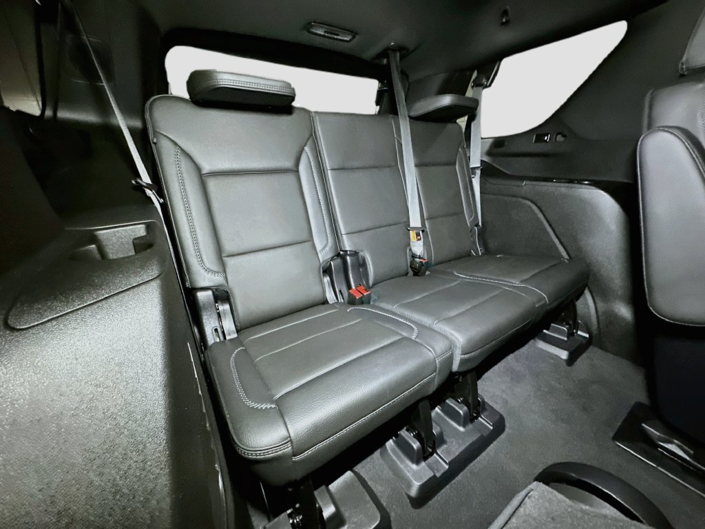 2023 GMC Yukon Denali - Photo 38