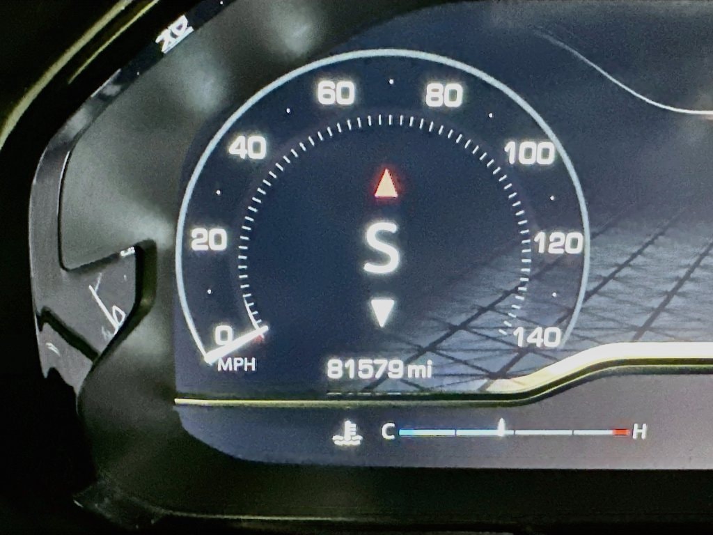 2023 GMC Yukon Denali - Photo 27