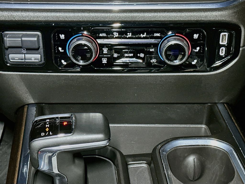 2024 Chevrolet Silverado 1500 High Country - Photo 13