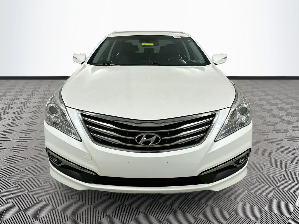 Used 2017 Hyundai Azera Base with VIN KMHFG4JG2HA578157 for sale in New Holland, PA