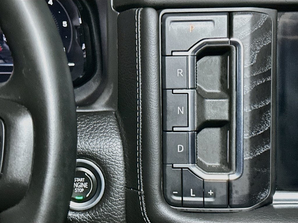 2023 GMC Yukon Denali - Photo 17
