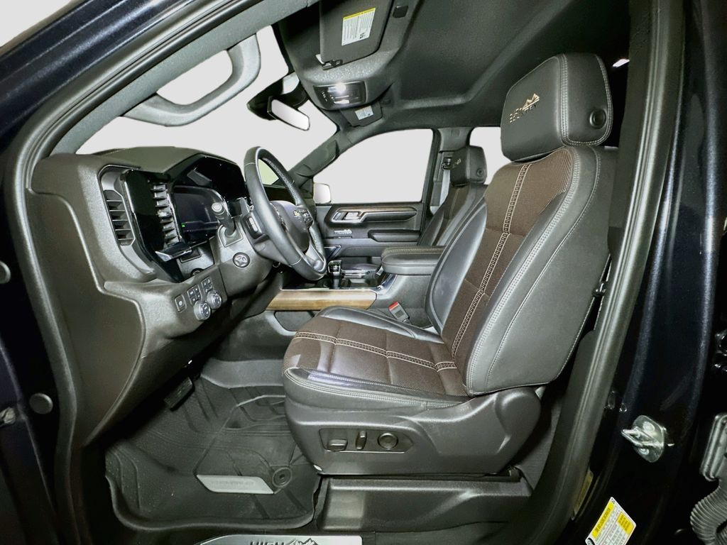 2024 Chevrolet Silverado 1500 High Country - Photo 17