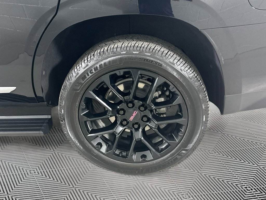 2023 GMC Yukon Denali - Photo 29
