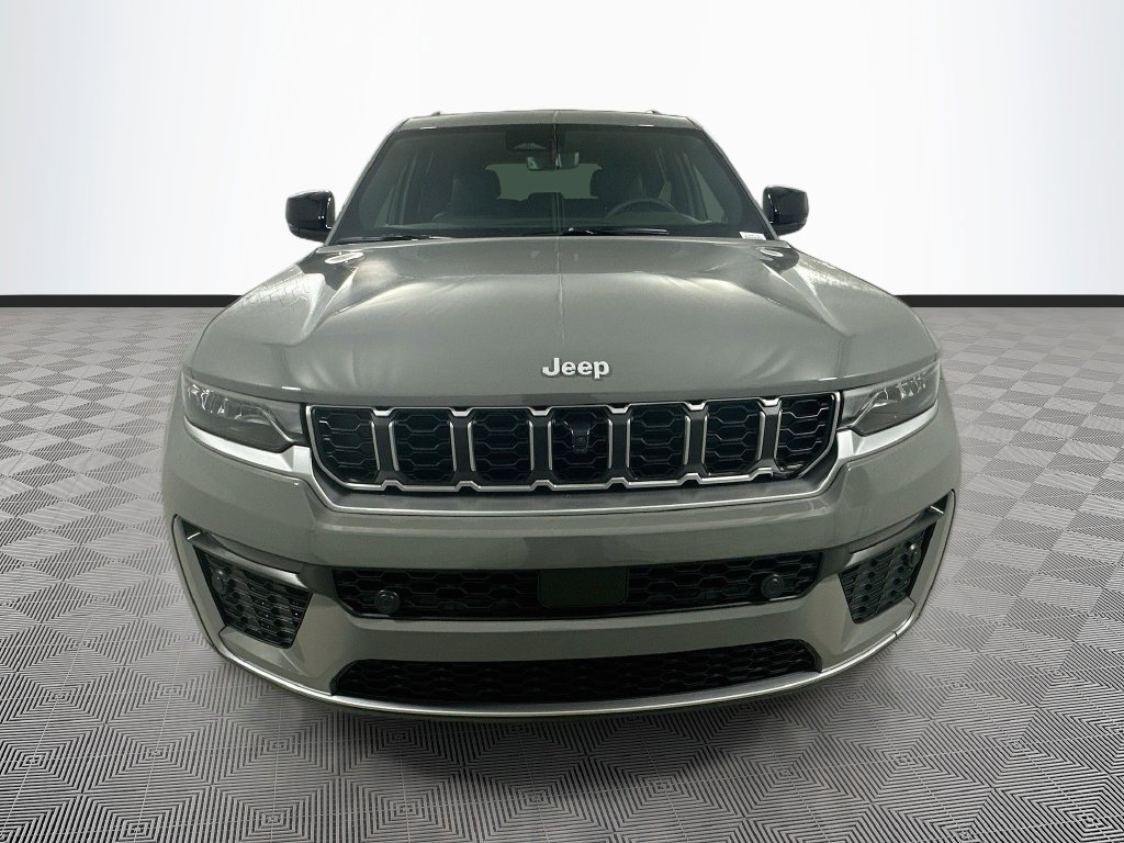 New 2027 Jeep Grand Cherokee Limited SUV