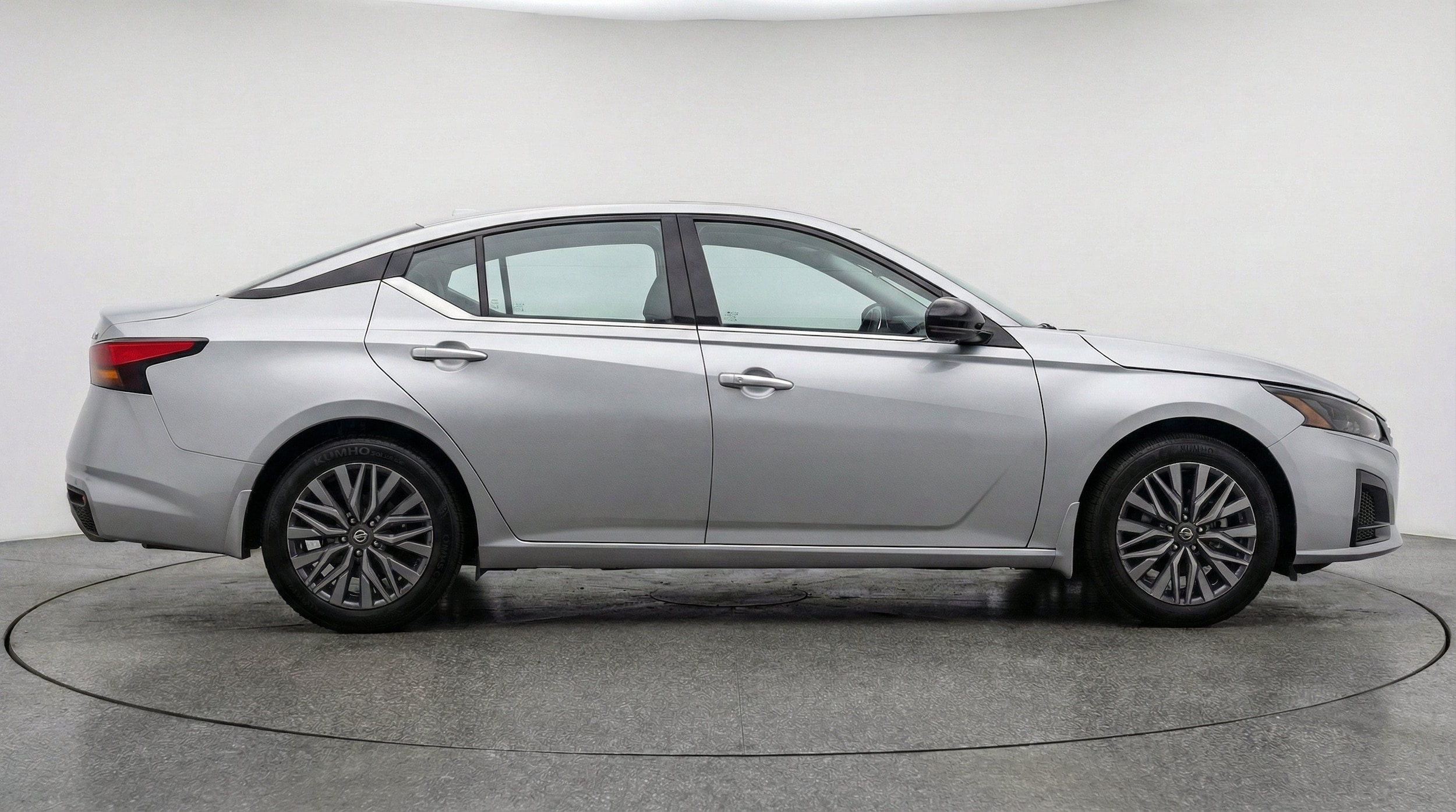 Thumbnail: 2026 Nissan Altima - 10