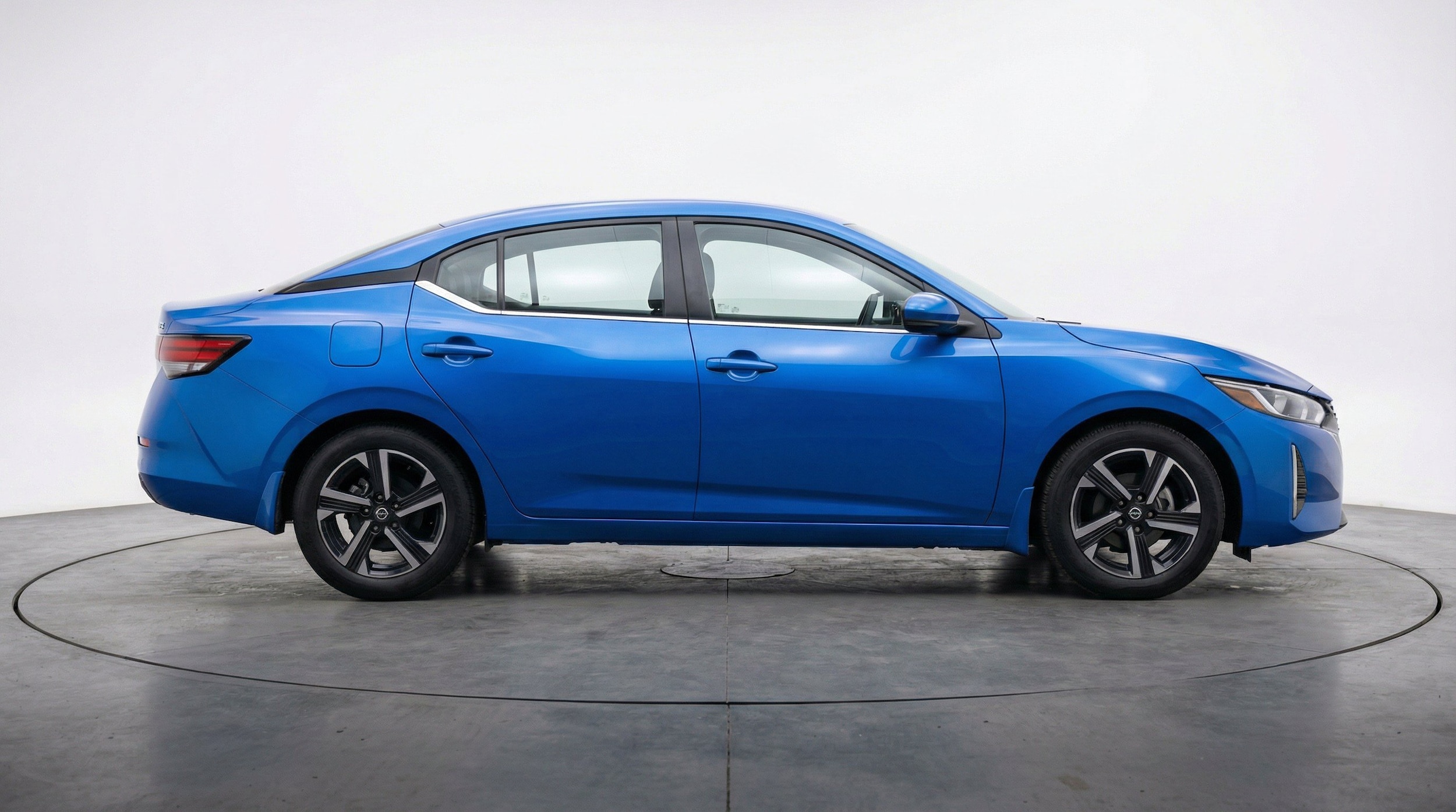 Thumbnail: 2025 Nissan Sentra - 10