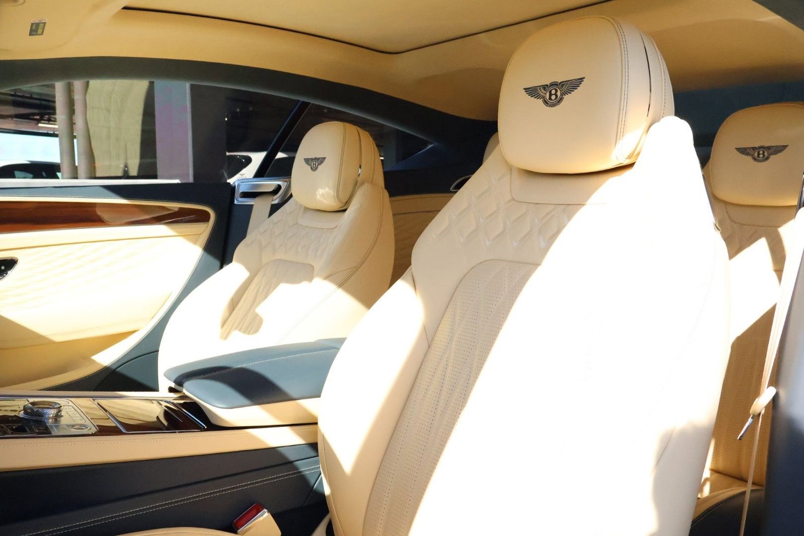 2026 Bentley Continental GT Azure - Photo 6