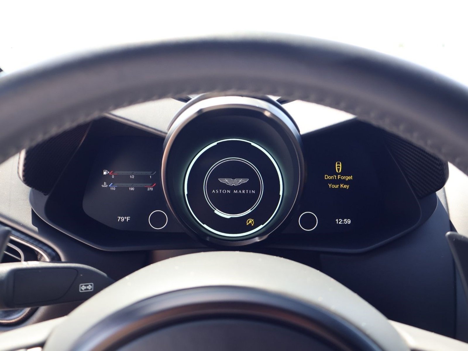 2021 Aston Martin DBS Superleggera Base - Photo 13