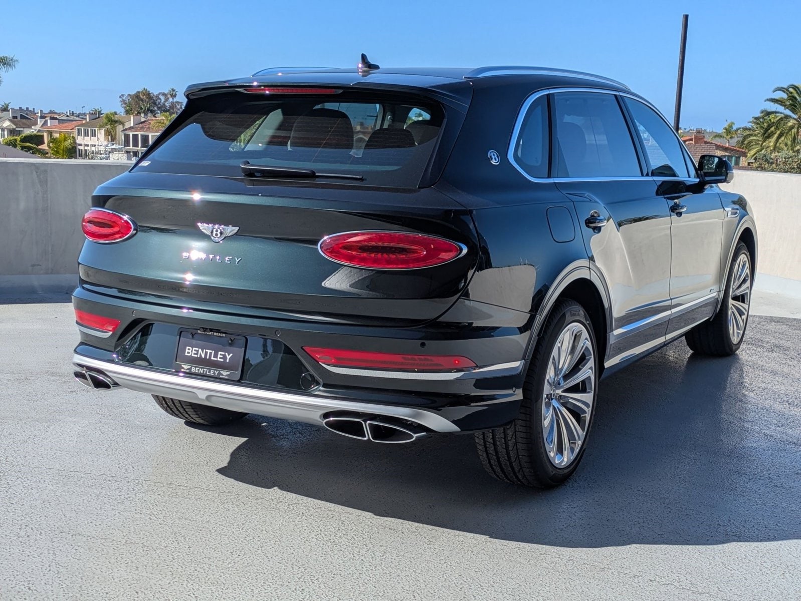 2025 Bentley Bentayga Azure - Photo 12