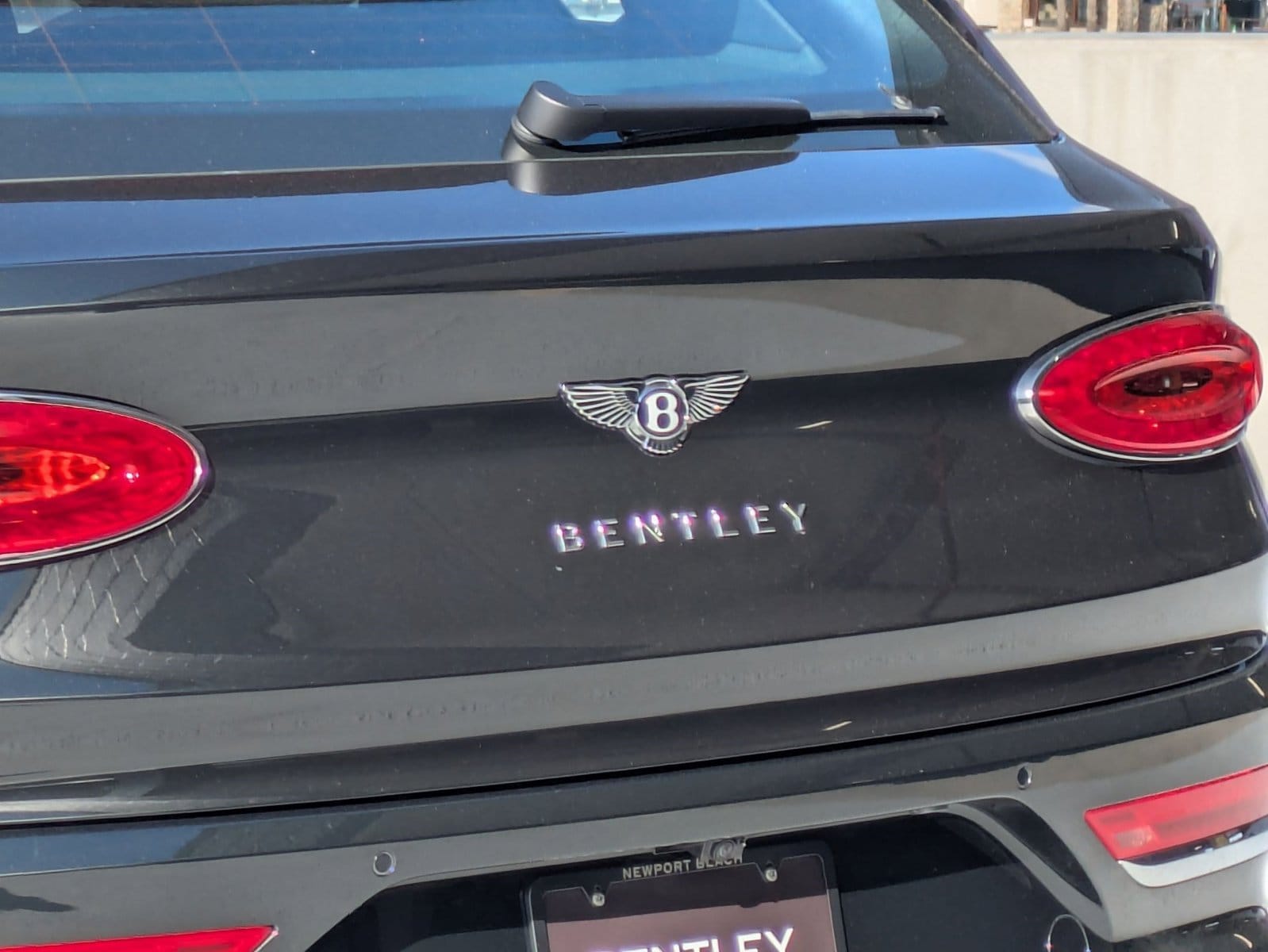 2025 Bentley Bentayga Azure - Photo 13