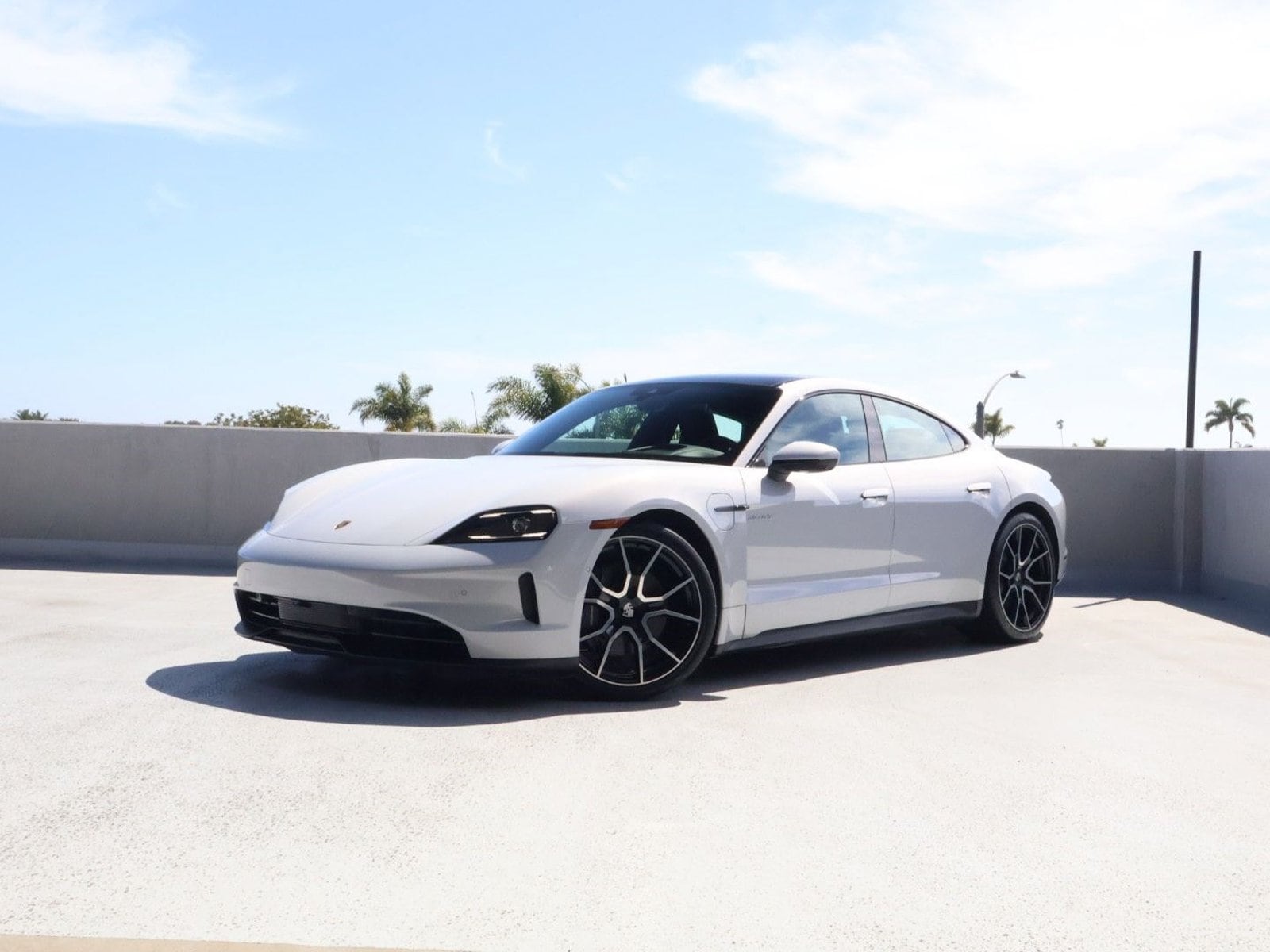 2025 Porsche Taycan