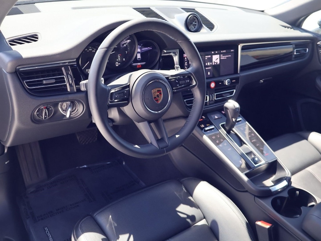 Certified 2024 Porsche Macan SUV