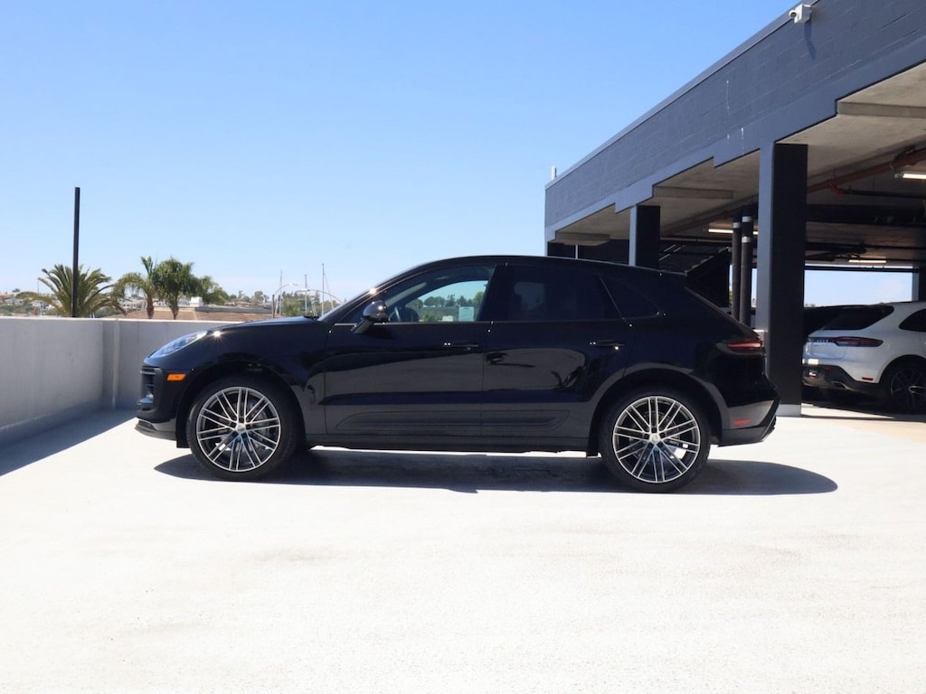 Certified 2024 Porsche Macan SUV