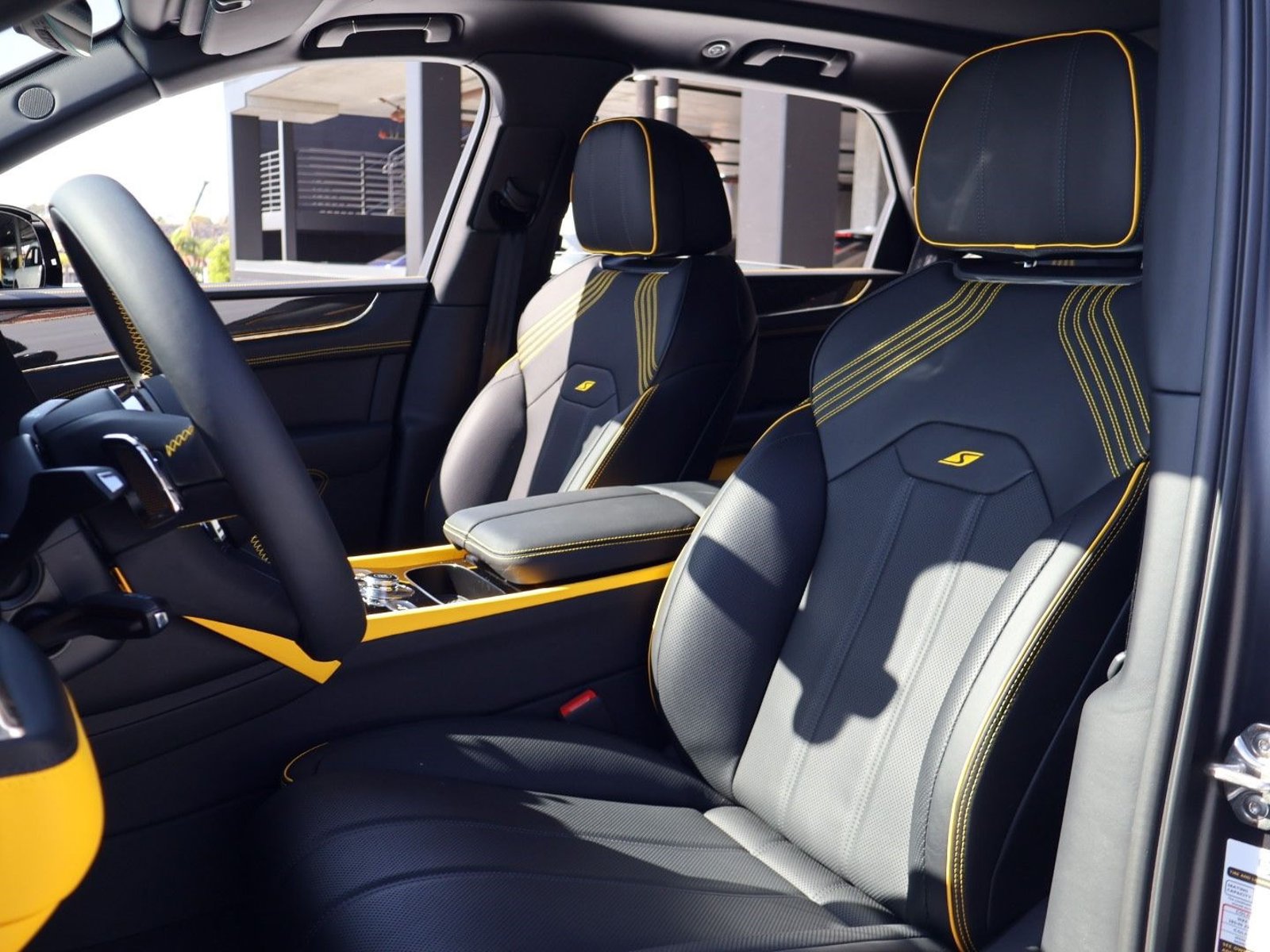 Certified 2025 Bentley Bentayga V8 SUV