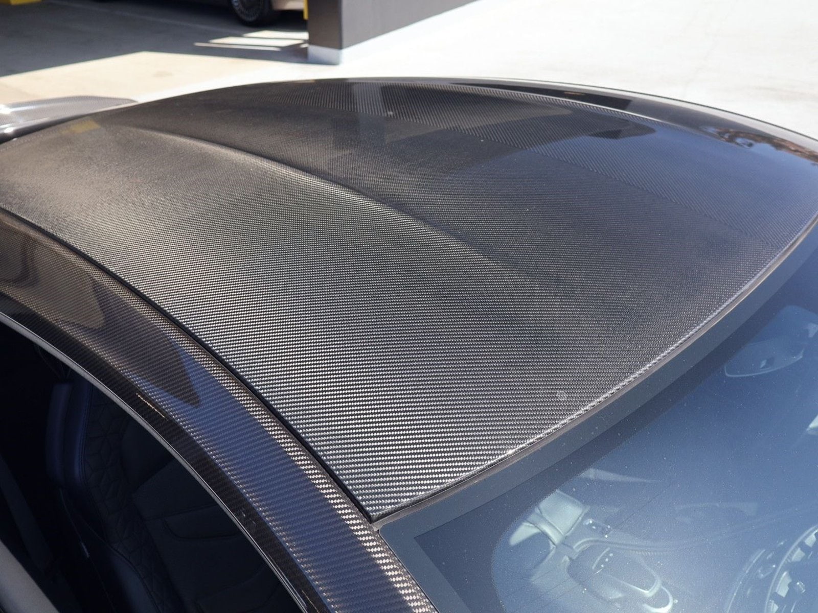 2021 Aston Martin DBS Superleggera Base - Photo 23