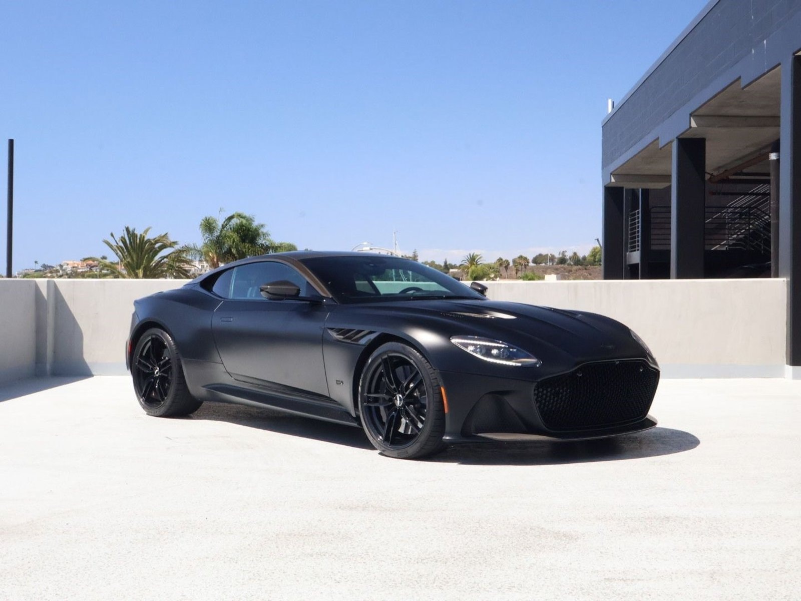 2021 Aston Martin DBS Superleggera Base - Photo 6