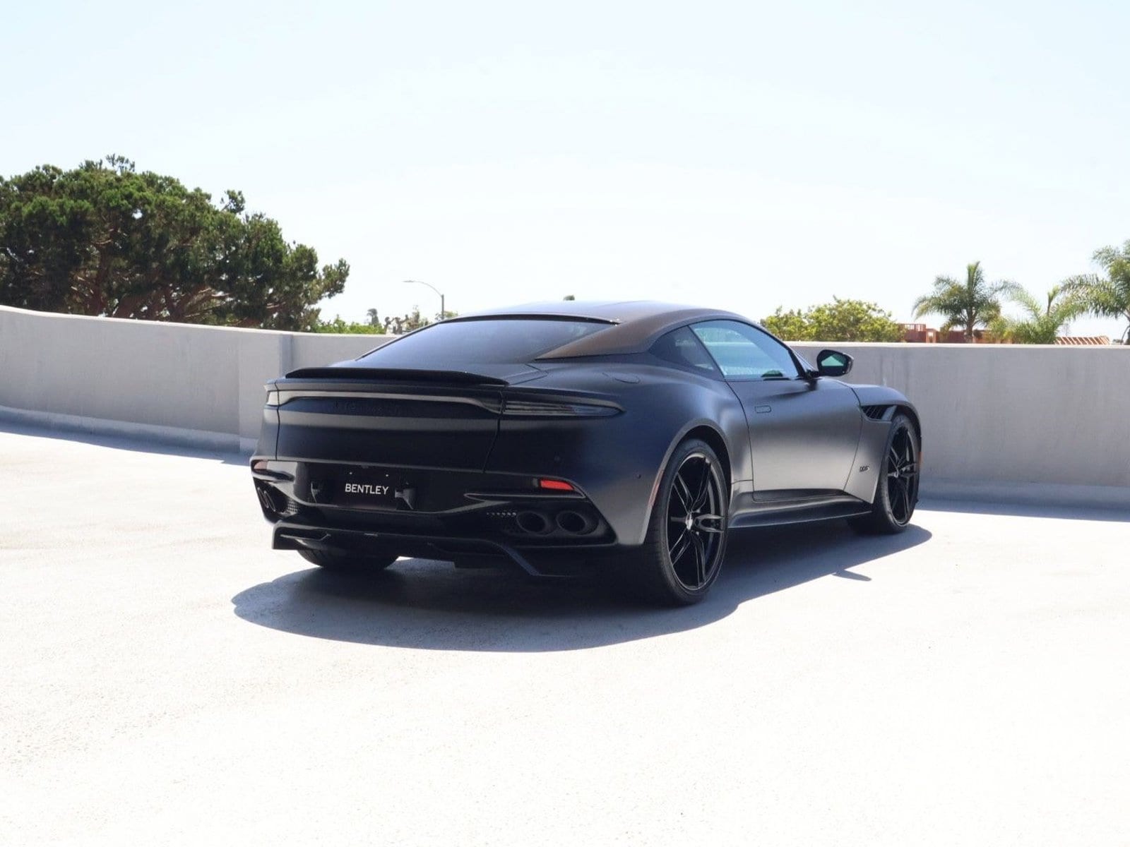2021 Aston Martin DBS Superleggera Base - Photo 8