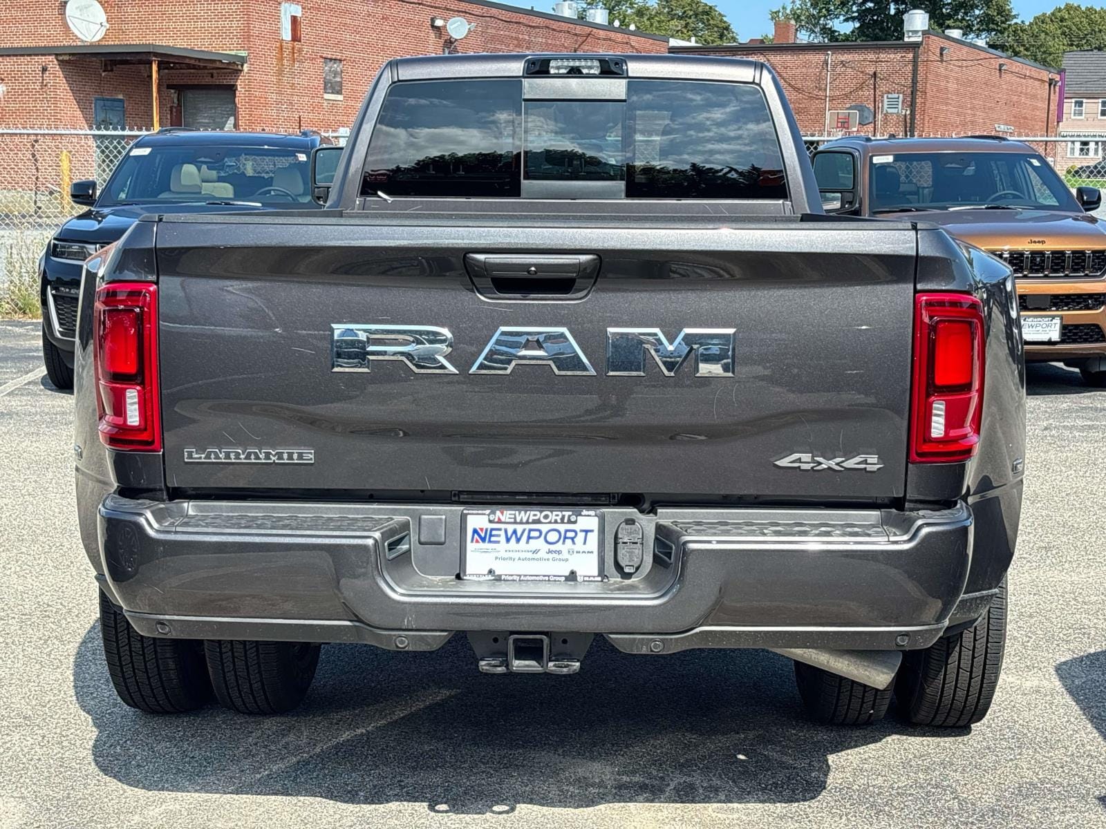 2026 RAM 3500 Laramie - Photo 3