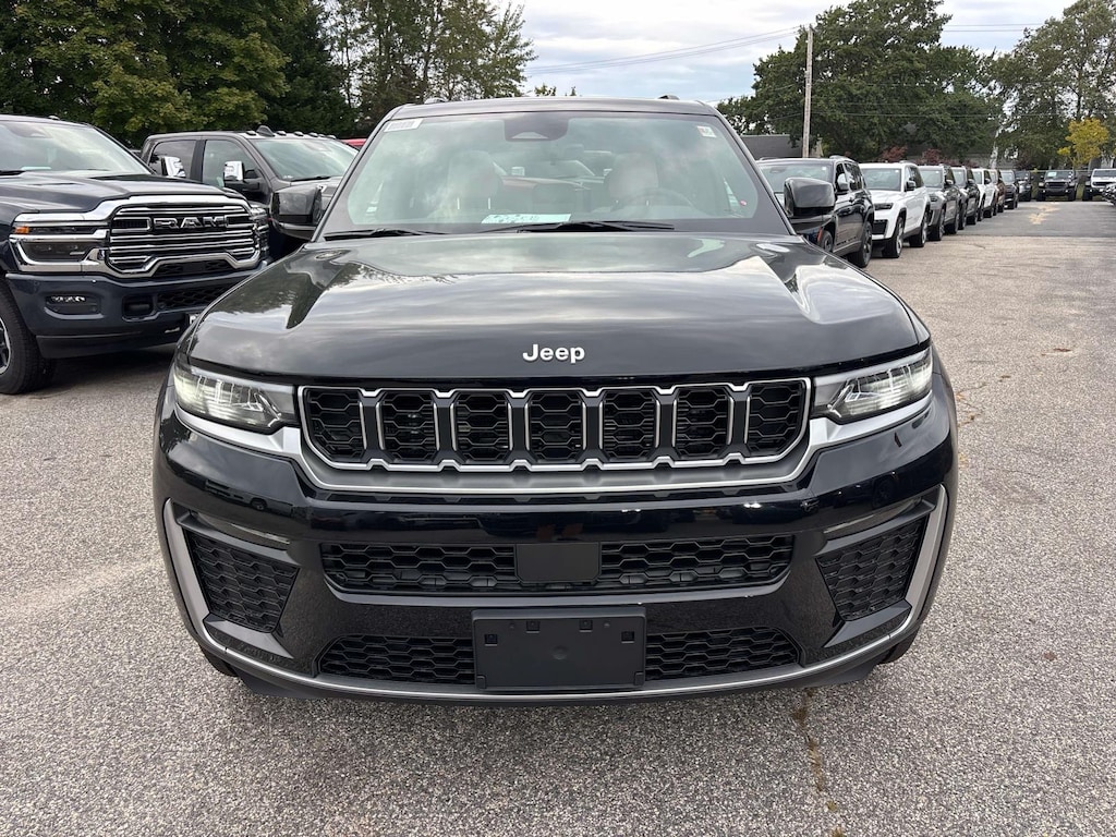 New 2027 Jeep Grand Cherokee LIMITED 4X4 Sport Utility