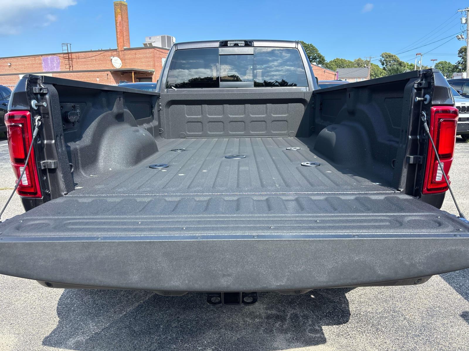 2026 RAM 3500 Laramie - Photo 4