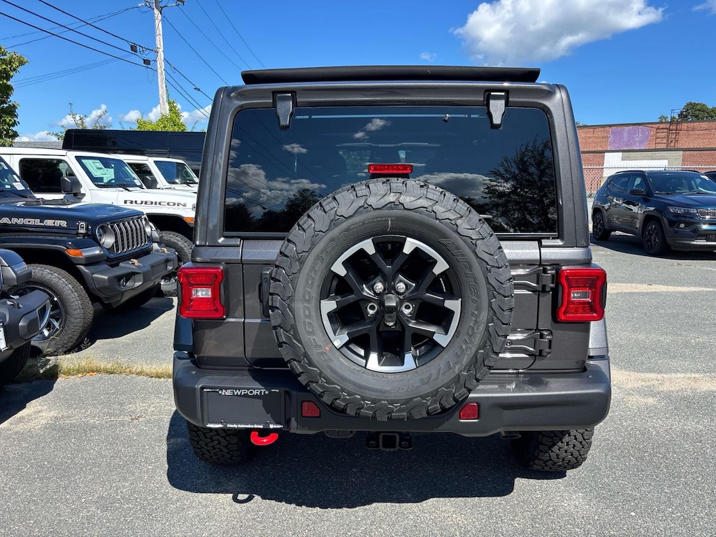 New 2026 Jeep Wrangler 4-DOOR RUBICON Sport Utility