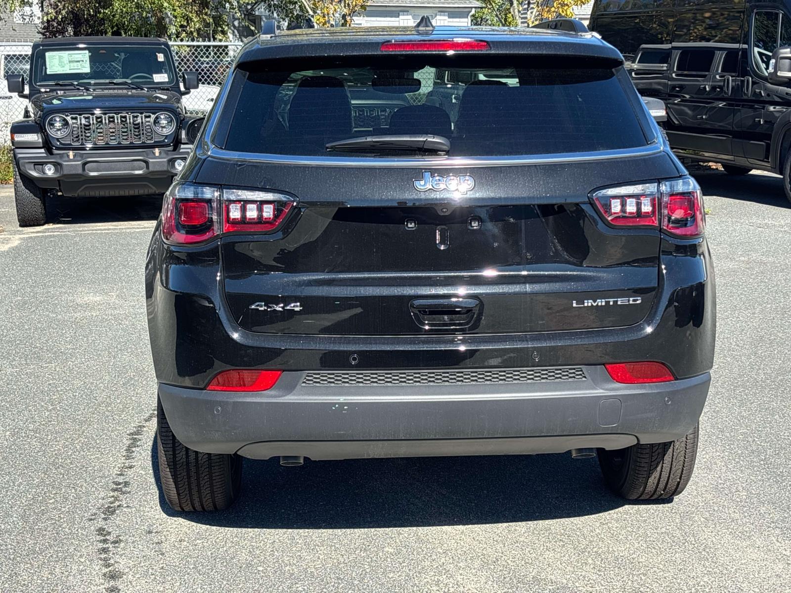 New 2026 Jeep Compass LIMITED 4X4 Sport Utility