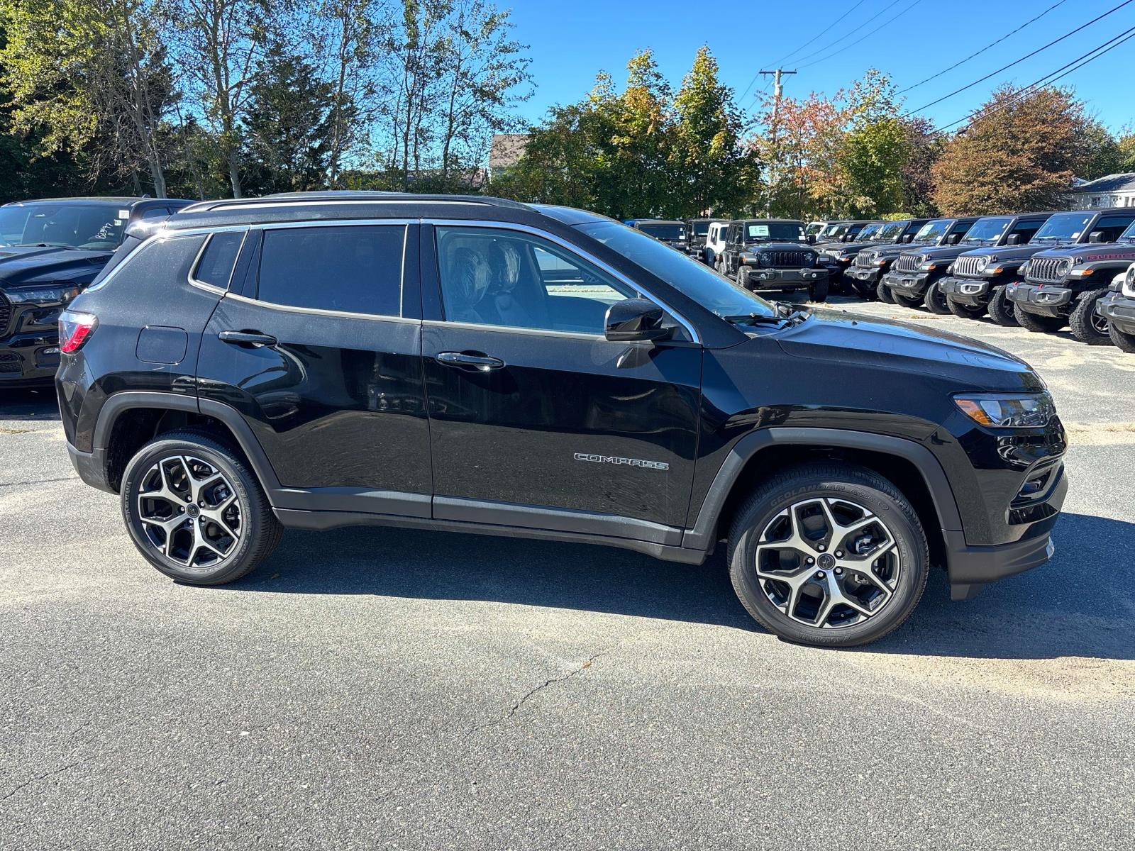 New 2026 Jeep Compass LIMITED 4X4 Sport Utility