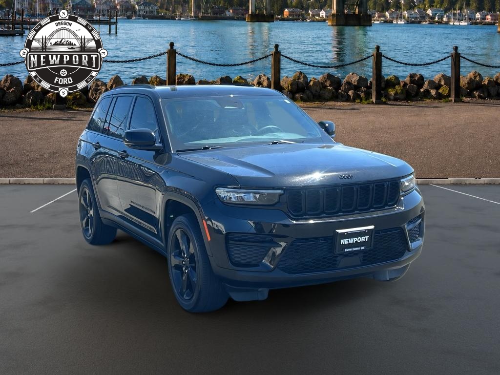 2023 Jeep Grand Cherokee Altitude