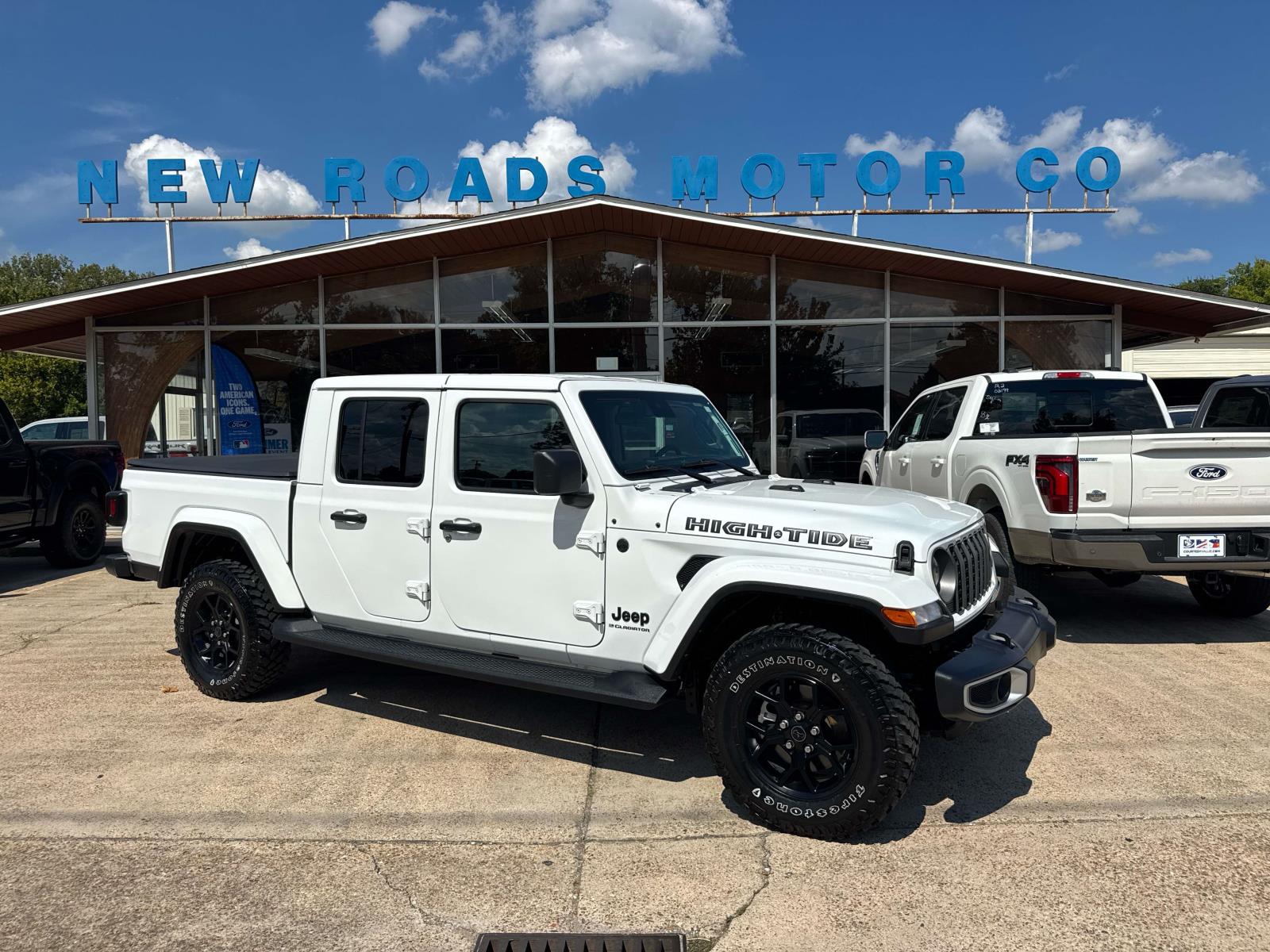 2025 Jeep Gladiator High Tide