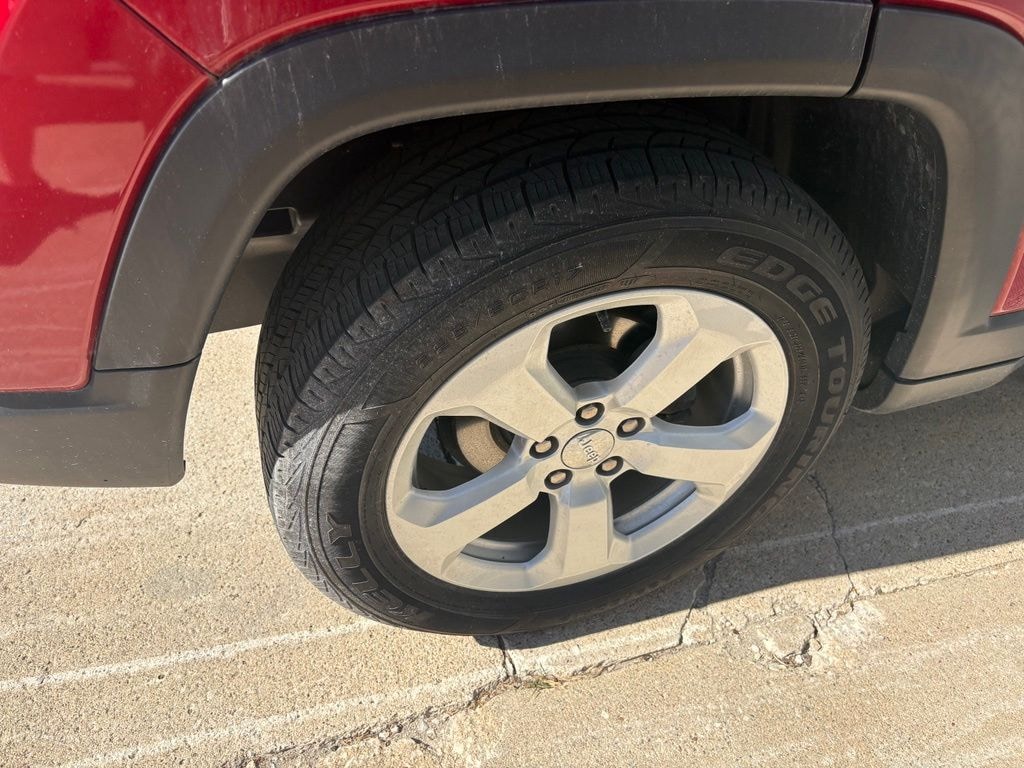 Used 2018 Jeep Compass Latitude SUV