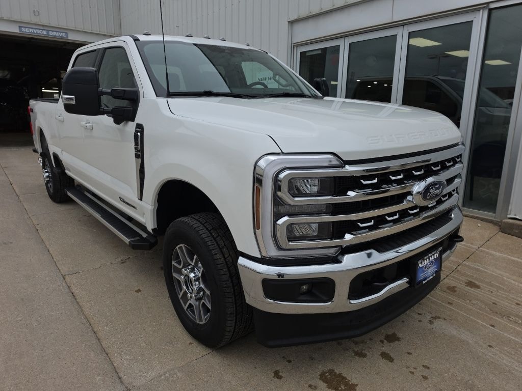 New 2026 Ford Super Duty F-350® Lariat® TRUCK