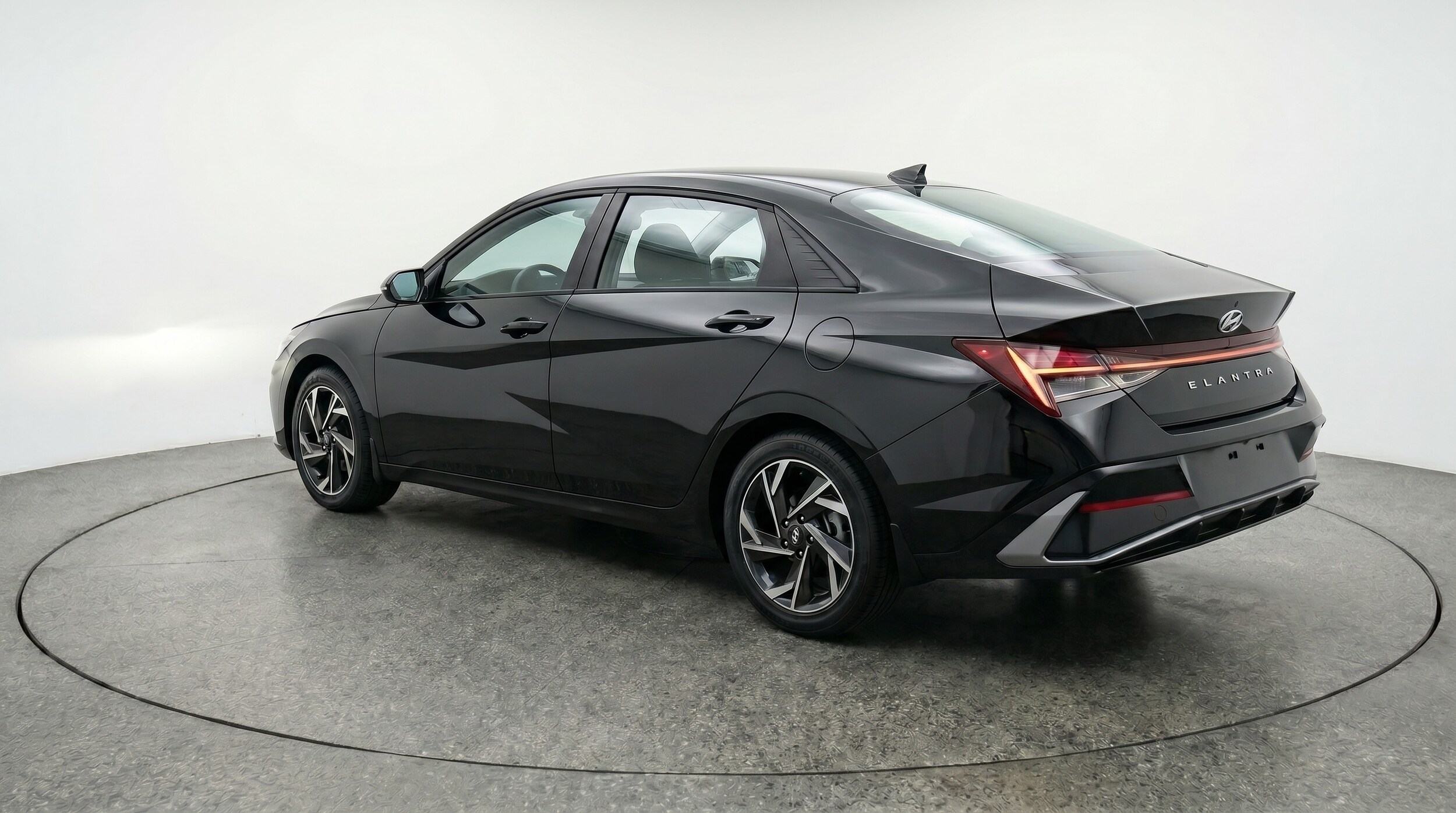 Thumbnail: 2025 Hyundai Elantra - 5