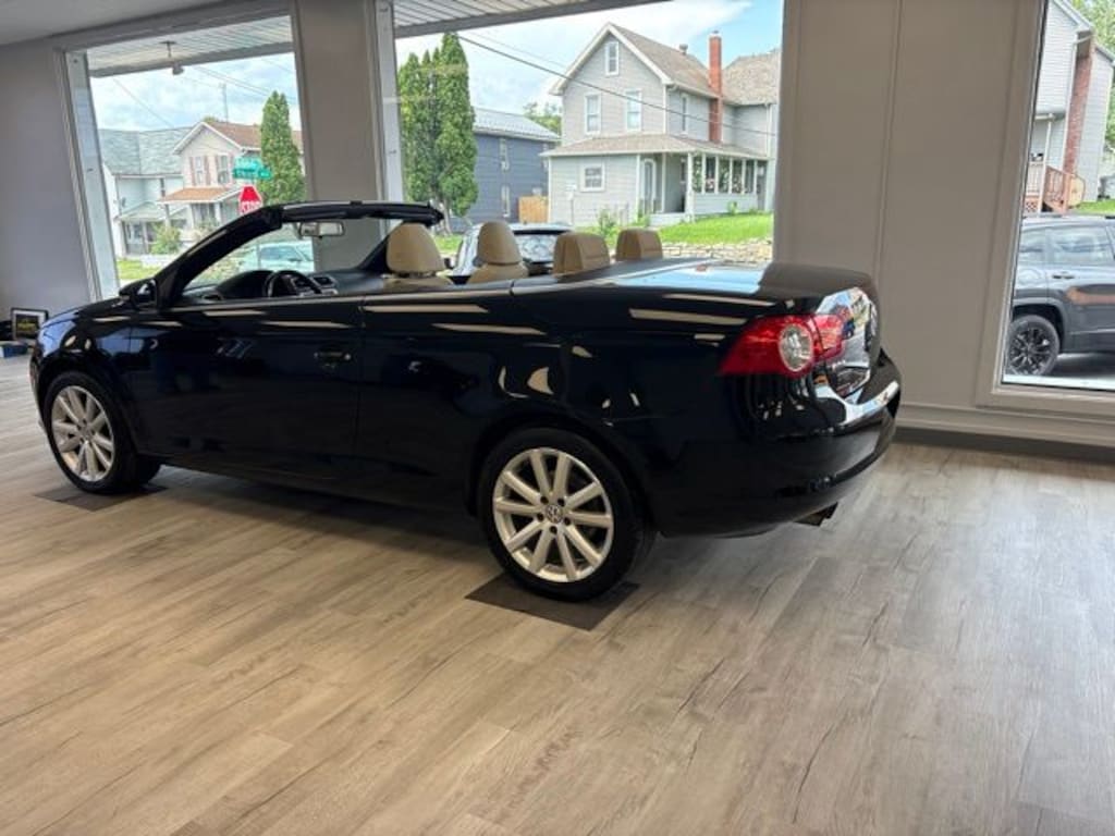 Used 2011 Volkswagen Eos Komfort Edition Convertible