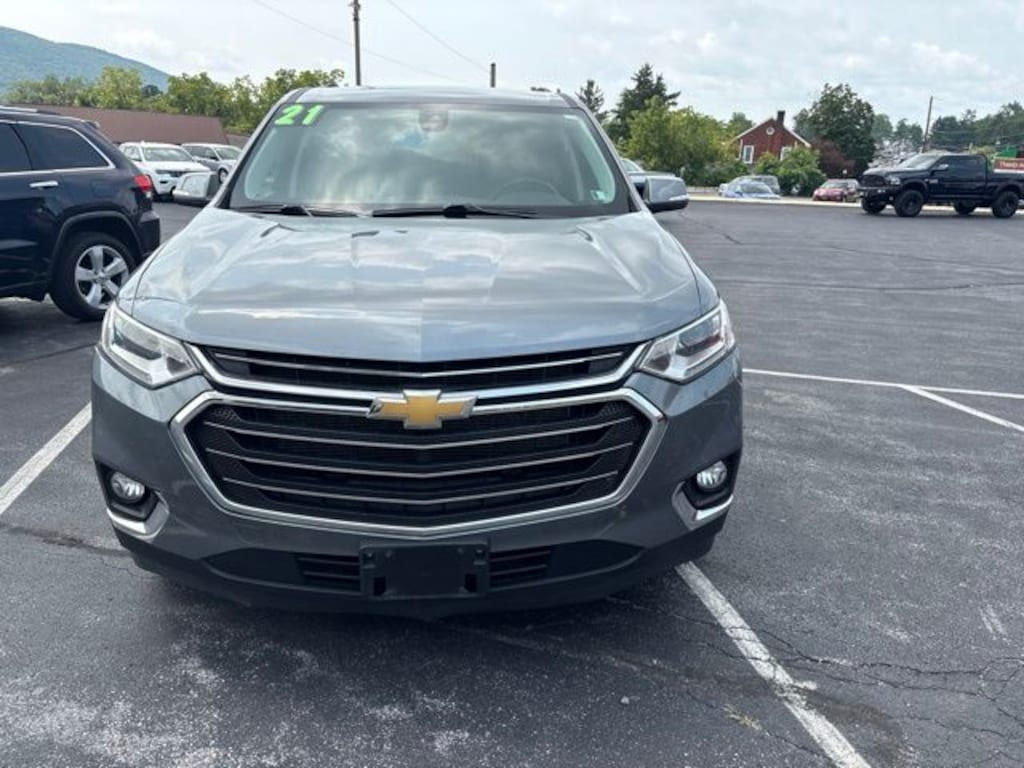Used 2021 Chevrolet Traverse LT Leather SUV