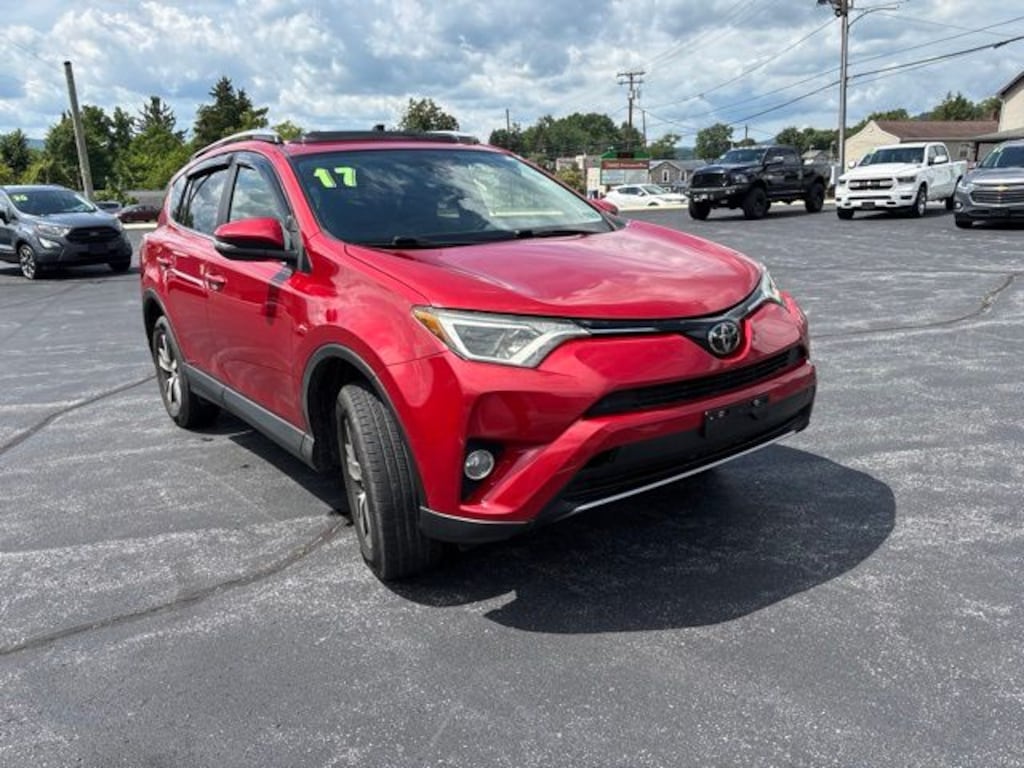 Used 2017 Toyota RAV4 XLE SUV