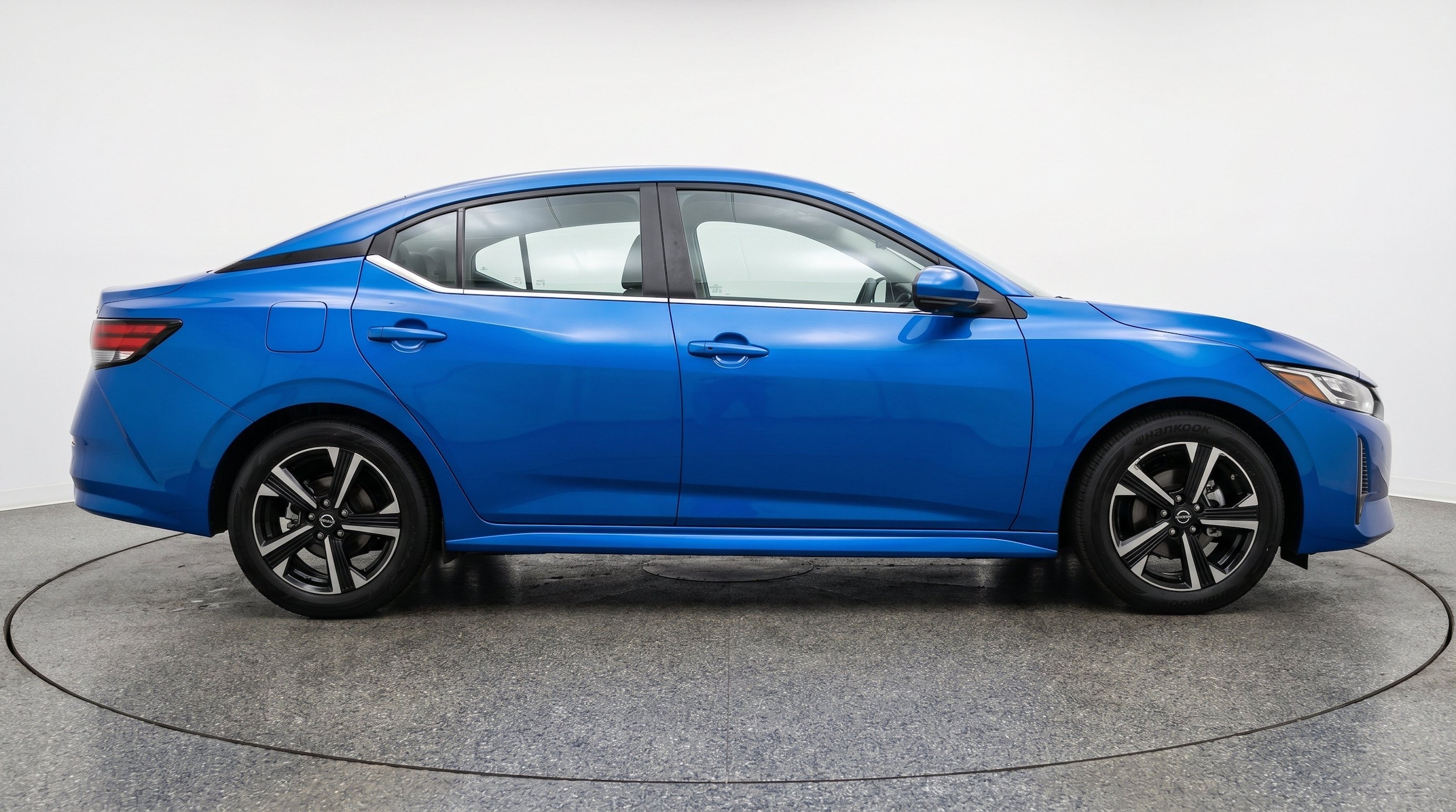 Thumbnail: 2025 Nissan Sentra - 10