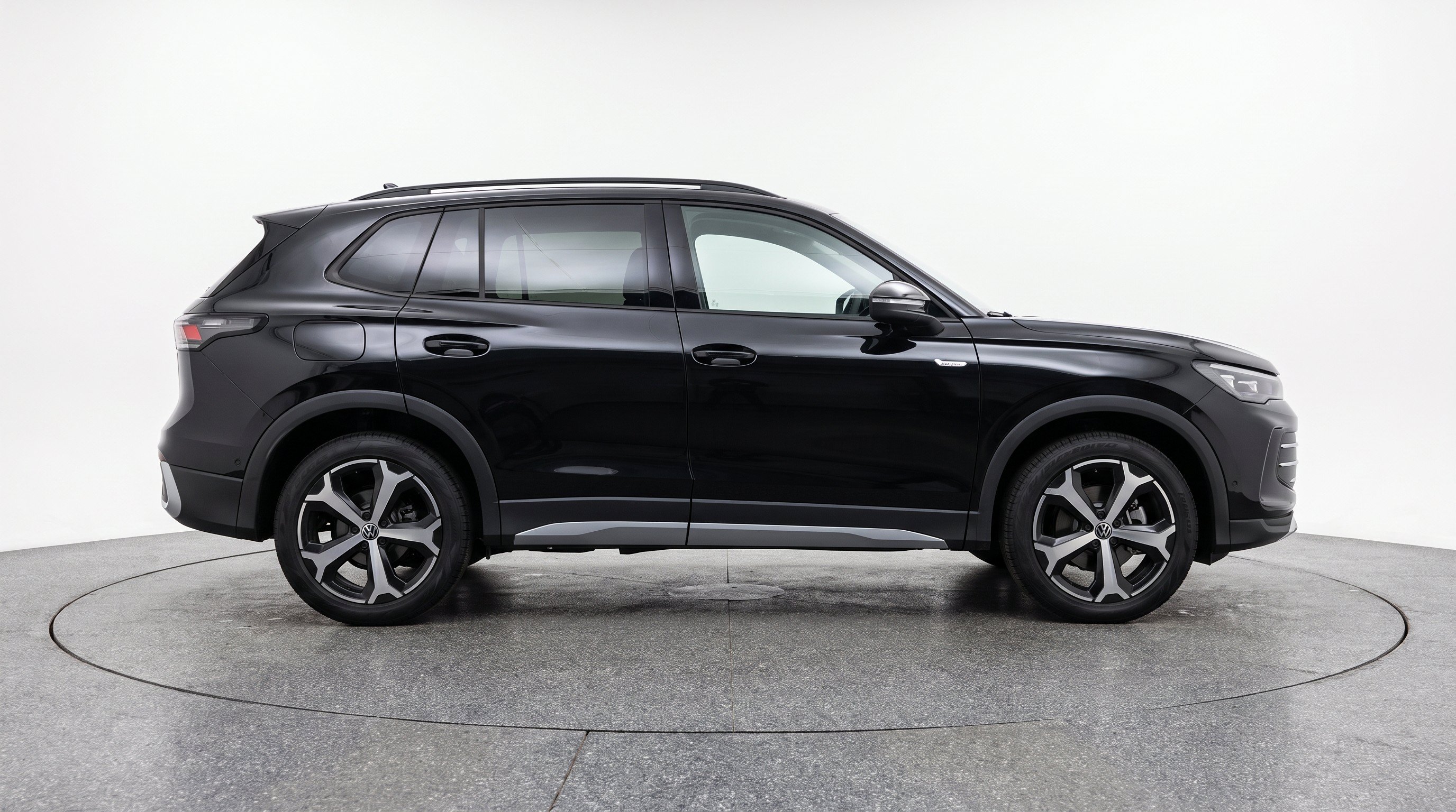 Thumbnail: 2026 Volkswagen Tiguan - 10