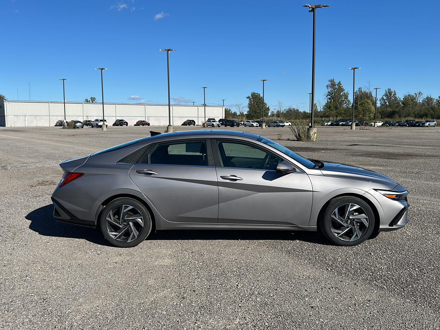 Used 2024 Hyundai Elantra Limited Sedan