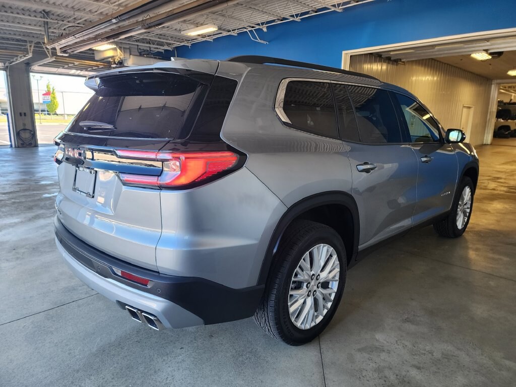 Used 2024 GMC Acadia Elevation SUV