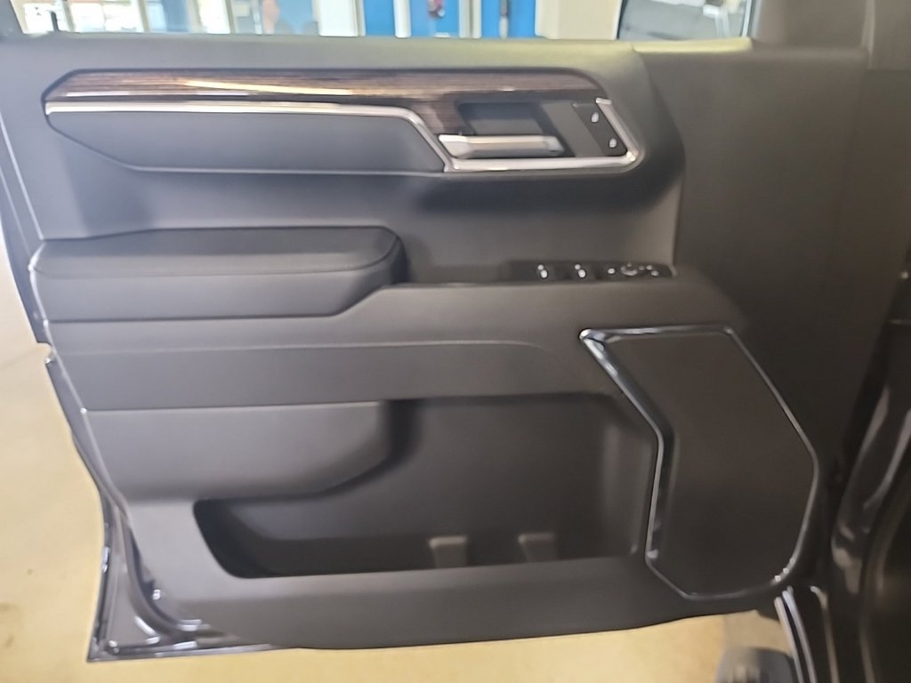 2025 GMC Sierra 1500 SLE - Photo 8