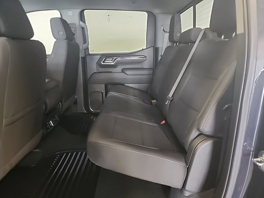 2025 GMC Sierra 1500 SLE - Photo 11