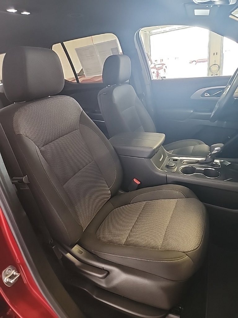 2023 Chevrolet Traverse 1LT - Photo 17