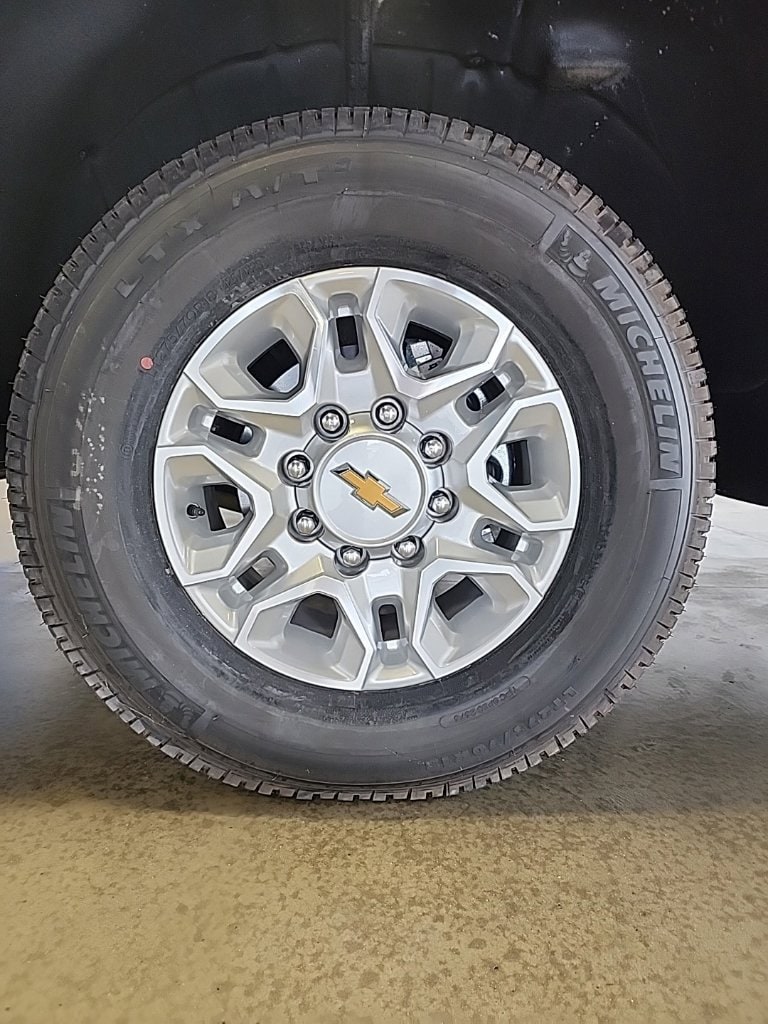 2026 Chevrolet Silverado 3500 HD Work Truck - Photo 8