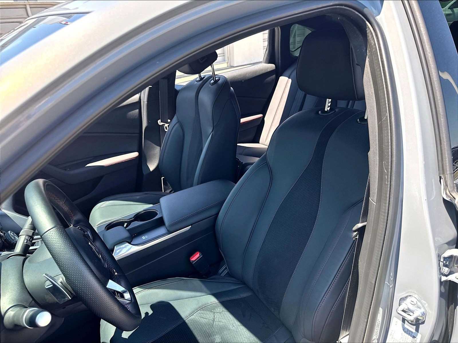 2025 Acura TLX A-SPEC Package - Photo 25