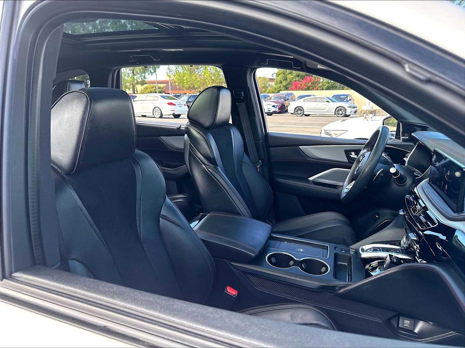 2025 Acura MDX A-Spec Package - Photo 9
