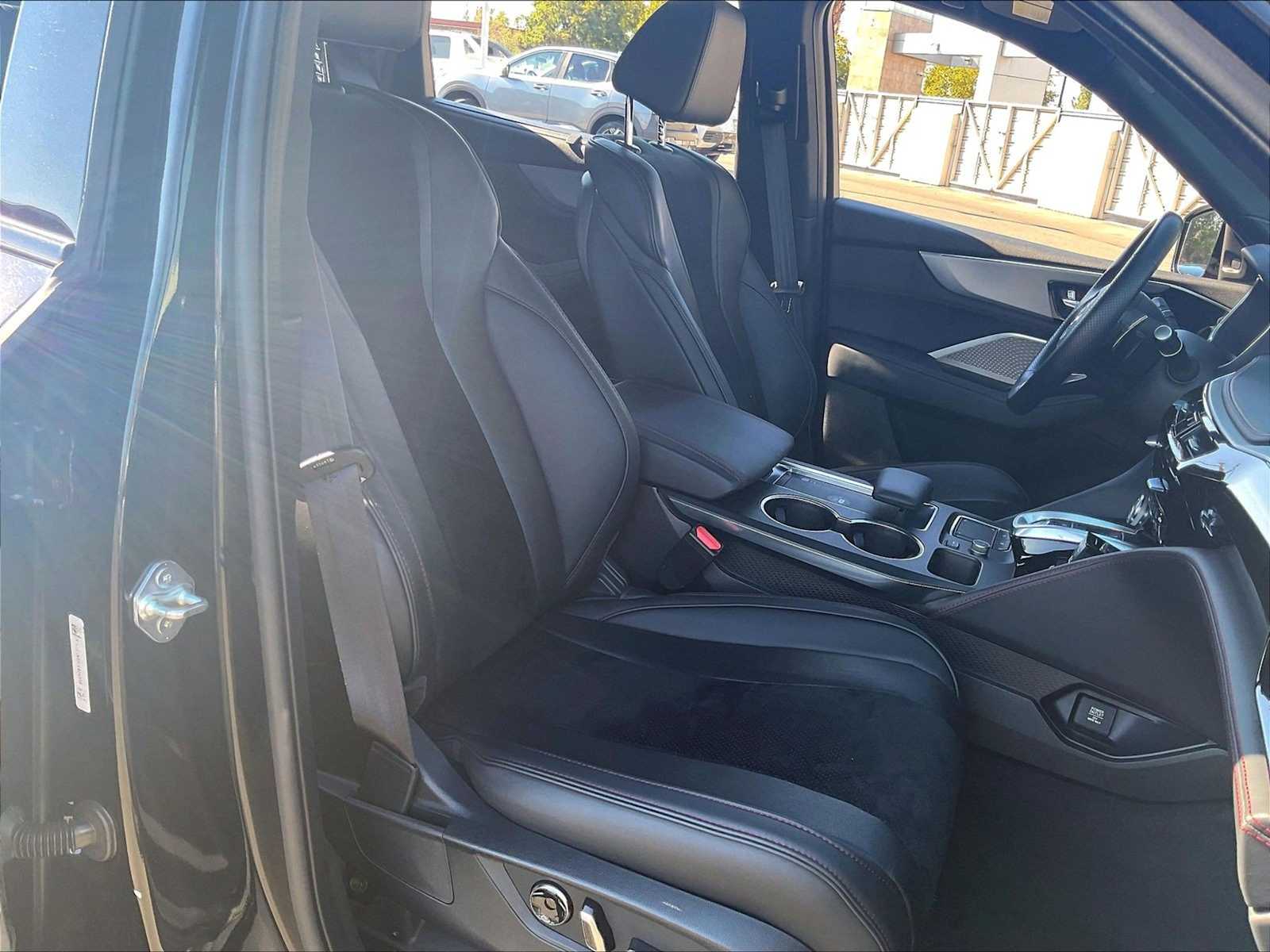 2023 Acura MDX A-Spec Package - Photo 9